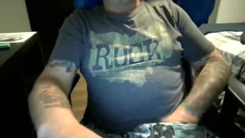 tattslovestattas1 online show from October 20, 9:37 pm