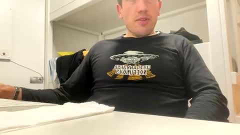 Snapshot of tatuador40 chatting on December 30, 11:28 pm Tatuador40 online show from December 30, 11:28 pm