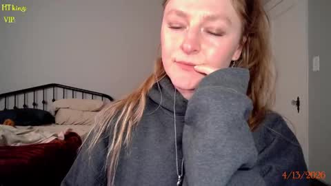 Snapshot of tatum__kahlo chatting on April 13, 4:01 pm TATUM ALL MY LINKS online show from April 13, 4:01 pm