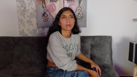 Taty Miller online show from November 24, 8:19 pm