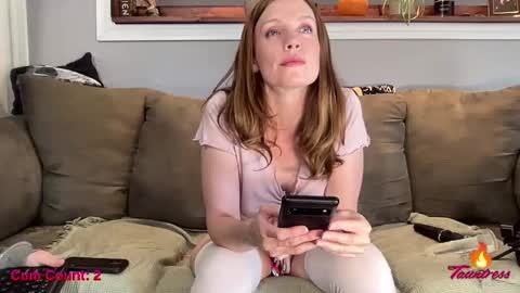 Tauntress online show from September 28, 7:52 pm