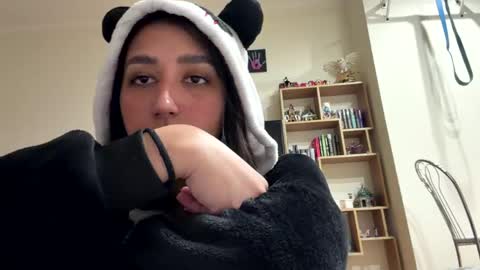 Snapshot of tawnyamartinek chatting on May 21, 7:15 am Riza online show from May 21, 7:15 am