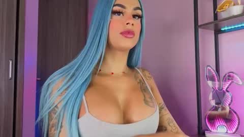   online show from November 12, 4:18 pm