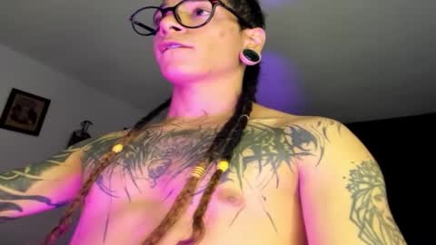   online show from February 1, 11:09 am