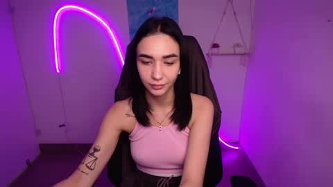 Tayla online show from November 6, 6:47 am