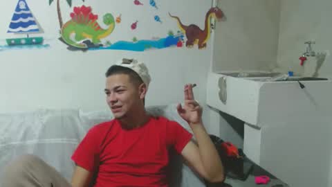 Snapshot of tayler_and_alina chatting on January 13, 9:20 pm MARCELO MILK online show from January 13, 9:20 pm
