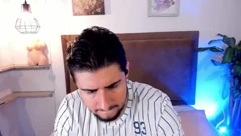     online show from March 18, 12:19 pm