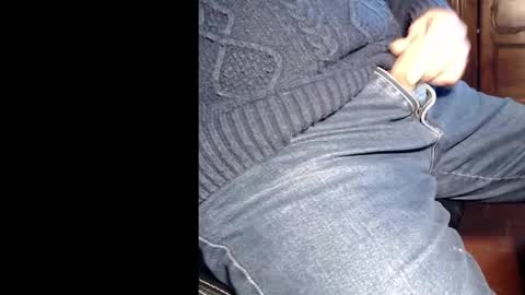 Snapshot of taylor363636 chatting on December 12, 8:47 am taylor363636 online show from December 12, 8:47 am