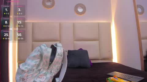 taylor_colores online show from October 7, 12:35 pm