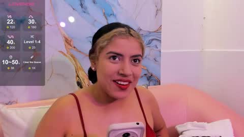 taylor_cupper_ online show from October 8, 7:55 pm