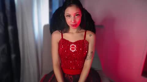 Taylor 3 online show from October 14, 3:46 pm