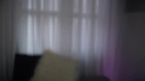 Taylor 3 online show from November 15, 6:04 pm