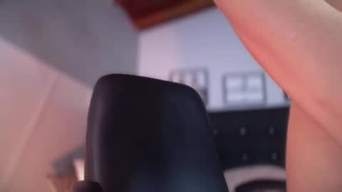 Taylor 3 online show from November 20, 6:51 pm