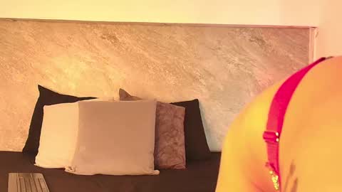 Taylor online show from October 30, 6:04 am