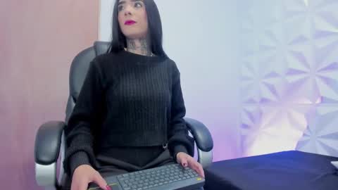 Taylor online show from January 10, 12:51 pm