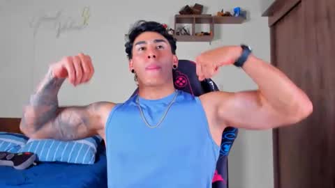 taylor_mclane1 online show from November 26, 6:20 pm