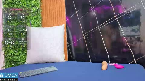 Tay online show from October 7, 3:14 am