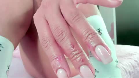 Angels independent model online show from August 5, 2:58 am