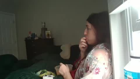 taylorslay online show from February 8, 7:50 pm