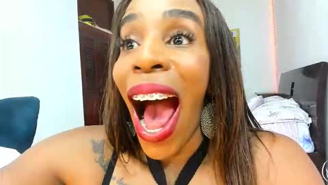 Snapshot of taylorslims chatting on November 28, 7:38 pm taylorslims online show from November 28, 7:38 pm