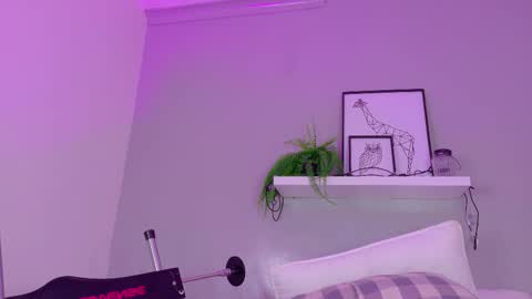 TAYLOR  online show from November 19, 11:38 pm