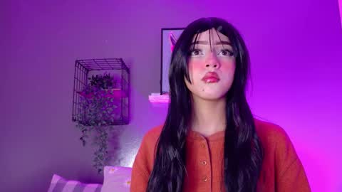 TAYLOR  online show from December 5, 11:52 am