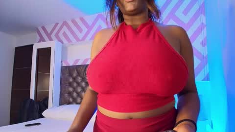 Snapshot of tayrasiny chatting on March 18, 5:10 am Tayra horny for you online show from March 18, 5:10 am