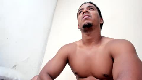 Snapshot of taysonysasha chatting on February 22, 5:00 pm ask for cum online show from February 22, 5:00 pm