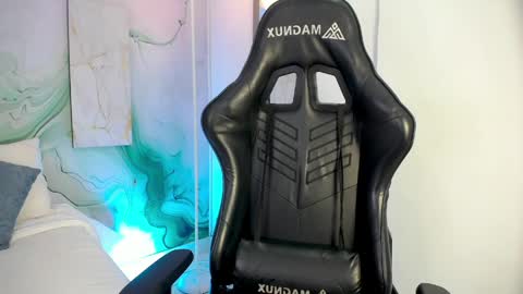 Sofia online show from March 29, 8:20 pm