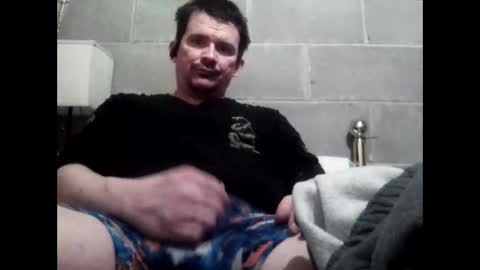 tbaxter95187 online show from March 8, 9:35 am