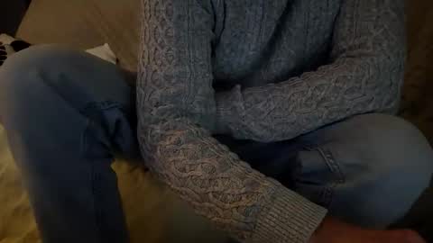 Snapshot of tchoop64 chatting on December 1, 12:04 am tchoop64 online show from December 1, 12:04 am