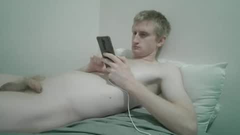 Snapshot of tcute0 chatting on February 22, 11:20 am tcute0 online show from February 22, 11:20 am