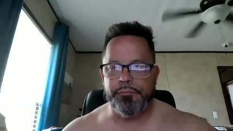Snapshot of tdhawk87 chatting on May 5, 7:33 pm tdhawk87 online show from May 5, 7:33 pm