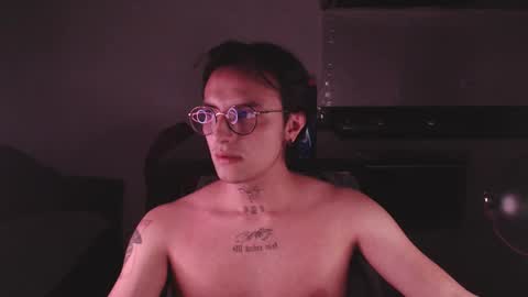 Snapshot of te0__0 chatting on March 12, 3:02 am Teo independent model online show from March 12, 3:02 am