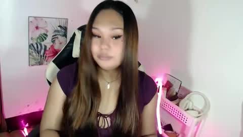 Snapshot of teachernovaa chatting on June 7, 2:05 am Christine online show from June 7, 2:05 am