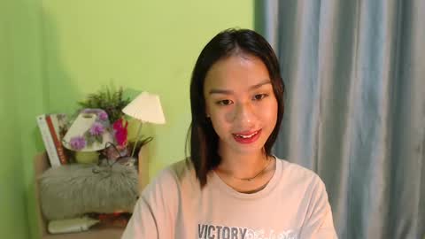 Snapshot of teamo_kiara chatting on December 10, 4:24 am your future wife online show from December 10, 4:24 am