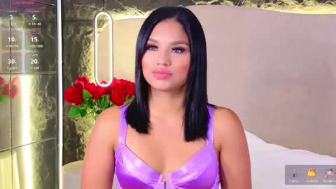 Snapshot of teasealicious chatting on October 21, 7:25 pm Bruna online show from October 21, 7:25 pm