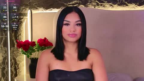 Snapshot of teasealicious chatting on October 28, 6:43 pm Bruna online show from October 28, 6:43 pm