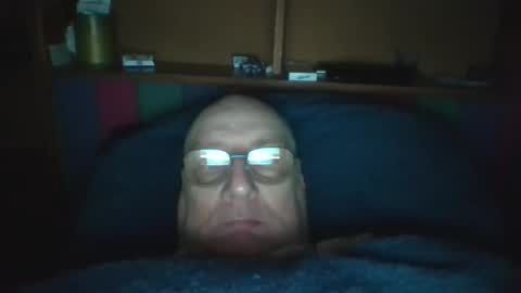 Snapshot of tebb61 chatting on February 15, 9:41 am Mark online show from February 15, 9:41 am