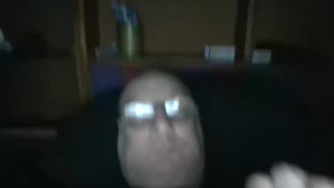 Snapshot of tebb61 chatting on February 28, 7:42 am Mark online show from February 28, 7:42 am