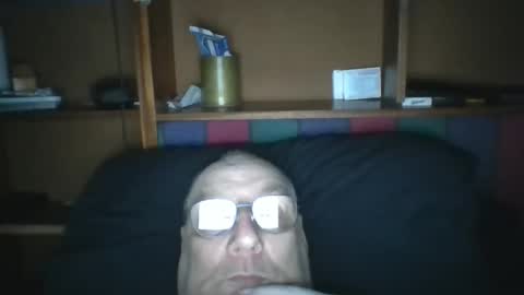 Snapshot of tebb61 chatting on March 3, 8:53 am Mark online show from March 3, 8:53 am