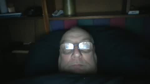 Snapshot of tebb61 chatting on March 10, 9:03 am Mark online show from March 10, 9:03 am