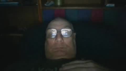 Snapshot of tebb61 chatting on March 11, 8:42 am Mark online show from March 11, 8:42 am