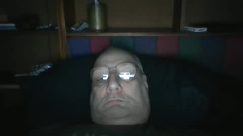 Snapshot of tebb61 chatting on March 13, 8:32 am Mark online show from March 13, 8:32 am