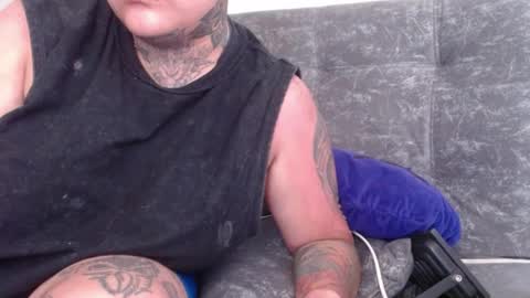 Charlee He online show from June 1, 4:41 pm