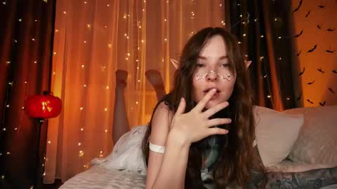 Mary     X TechnoElfff  INST    fansly kissmary online show from October 31, 3:46 pm