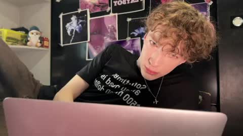 Alice     online show from April 1, 2:23 am