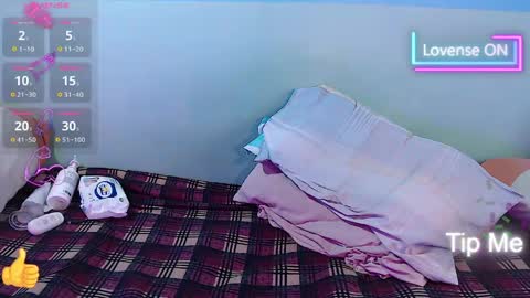 Snapshot of teddy_foster chatting on April 27, 2:48 pm teddy_foster online show from April 27, 2:48 pm