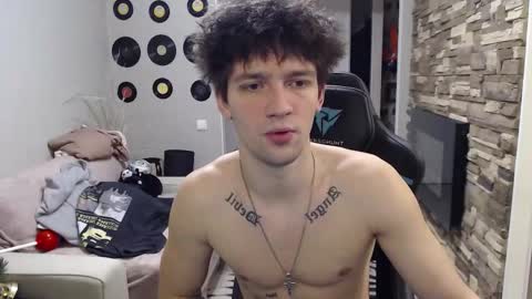 Teddy online show from December 1, 6:07 am