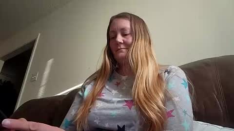Snapshot of teddymilf chatting on May 13, 12:08 am SweetStephanie online show from May 13, 12:08 am